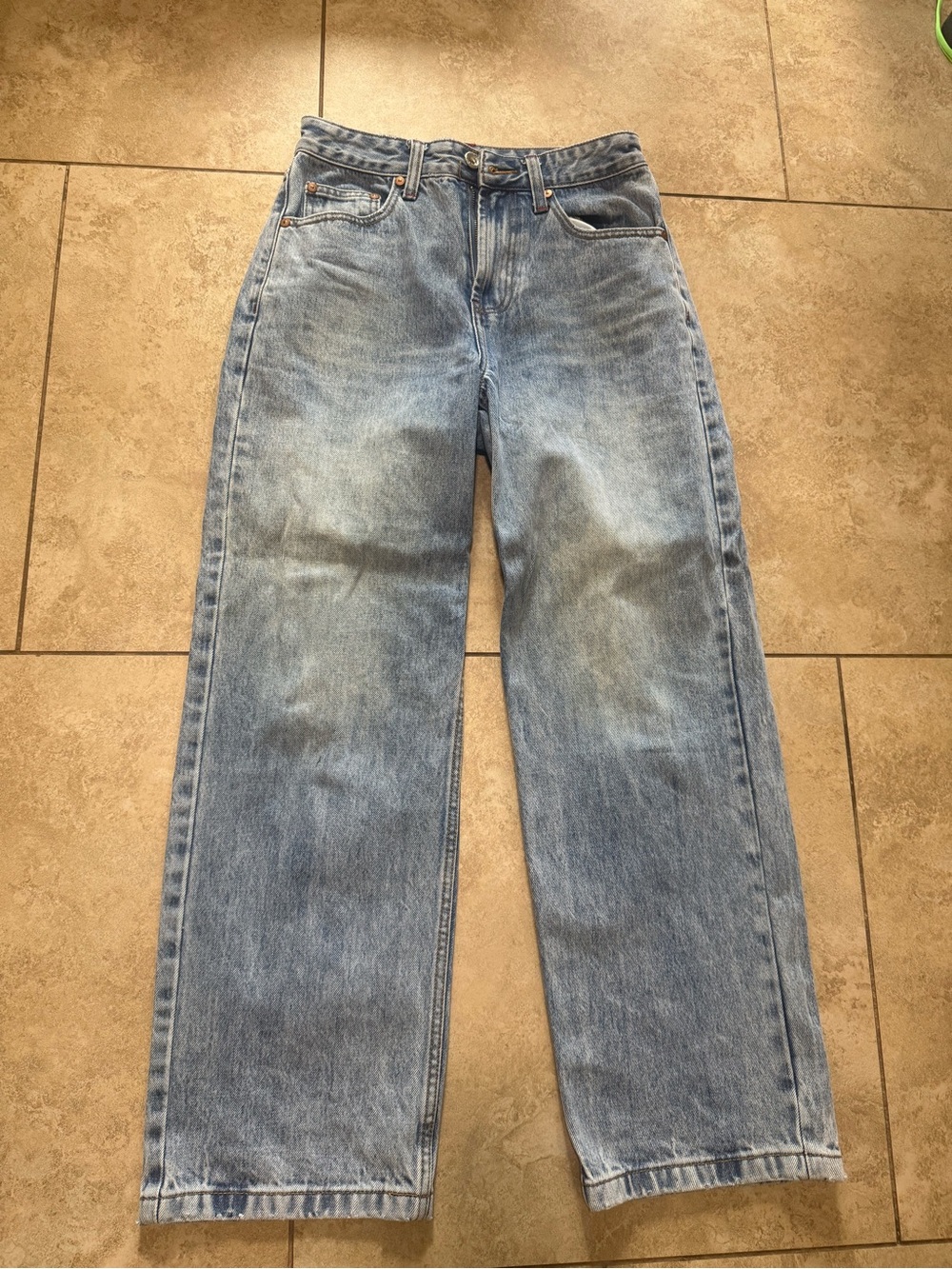 Men's Straight-Leg Jeans in Light Blue Wash